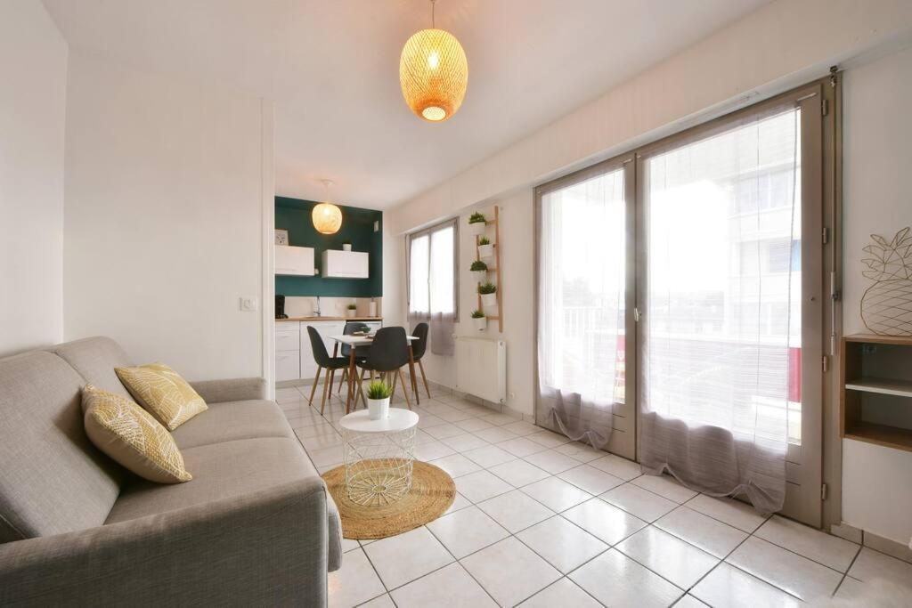 Cabana & Le Central - Proche Lac , Terrasse Et Parking Annecy Exterior foto